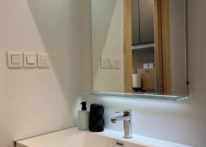 Апартаменты L'esplanade Du *